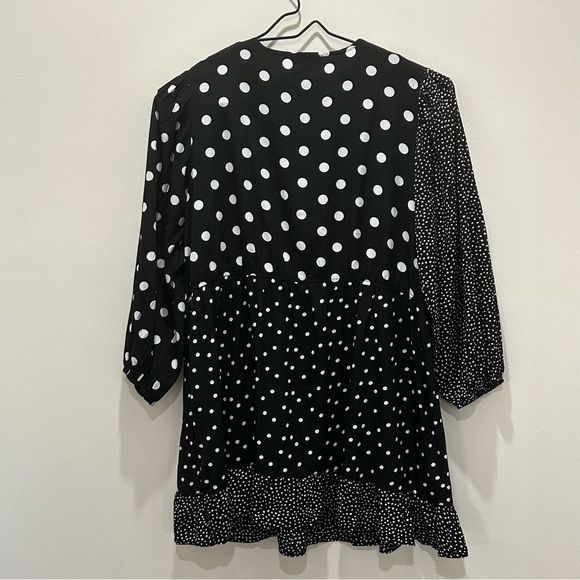 ASOS Wednesday's Girl Curve mini wrap tea dress in mix spot print plus-size: 26 - Picture 2 of 7